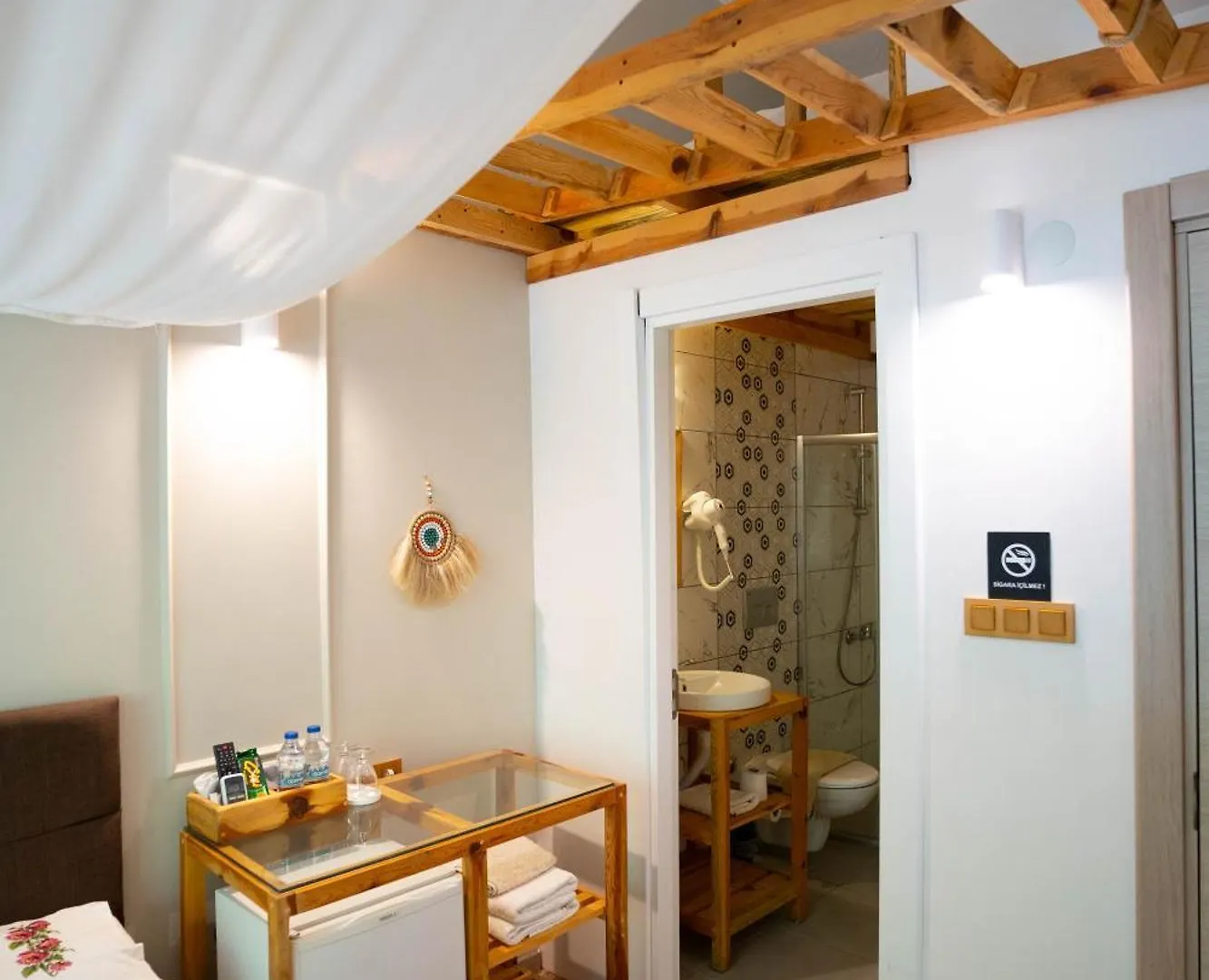 Mogla Tashan Hotel 무글라